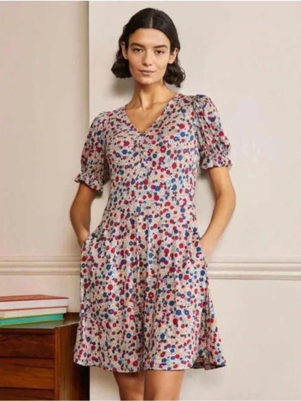Boden floral fit and flare v- neck jersey dress US4/UK8